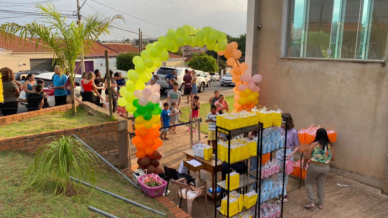 Foto 9 de 9 — Centenas de crianças participam de festa de graça Araraquara; 'alegria tomou conta'